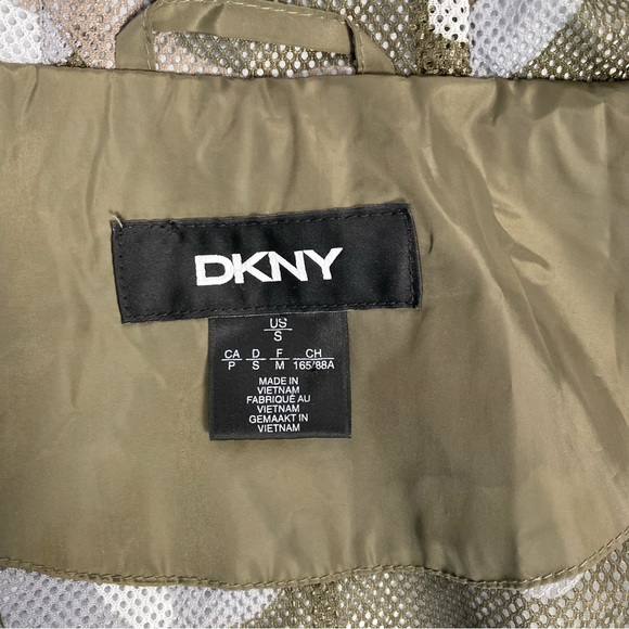 DKNY Rain Jacket - Picture 15 of 15